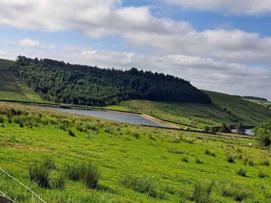 Diddly Squat Lodge With Hot Tub, Pendle View Holiday Park كليثروي المظهر الخارجي الصورة